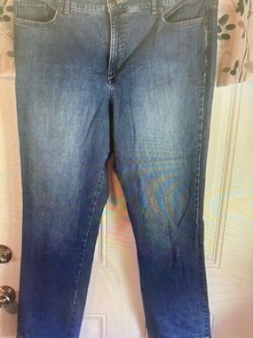 Gloria Vanderbilt Blue Relaxed Jeans Classic Denim Style